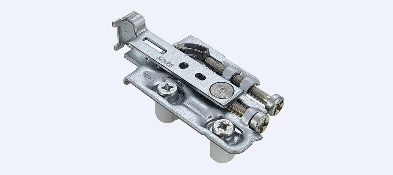 

Навес кухонный, регулируемый: SCARPI-4, модель Type-C, Правый с 2 Расспорными Дюбелями, Оцинк, Indaux