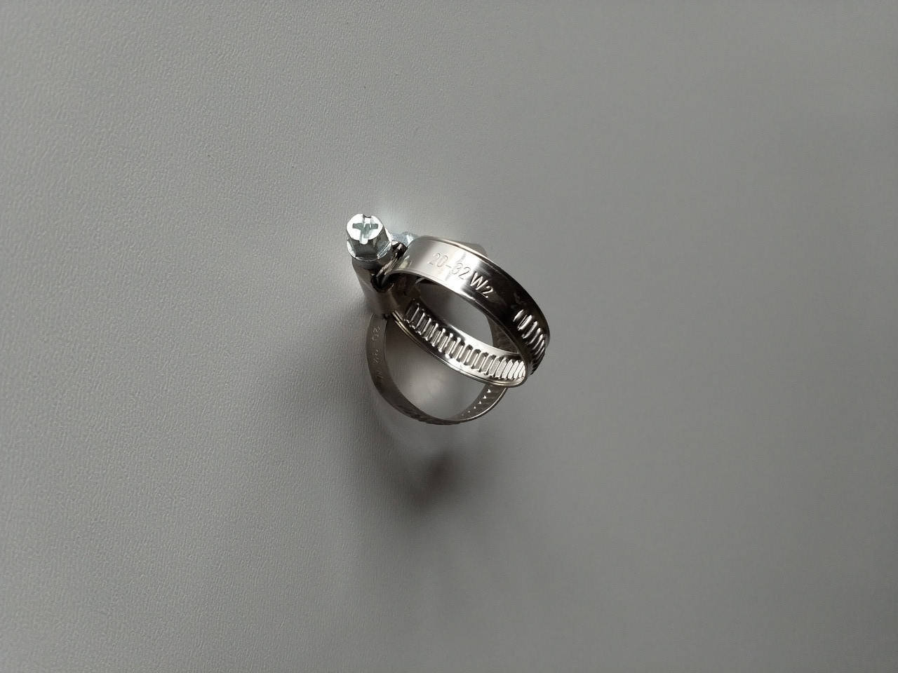 

Хомут 20-32 червячный (нержавейка) W2