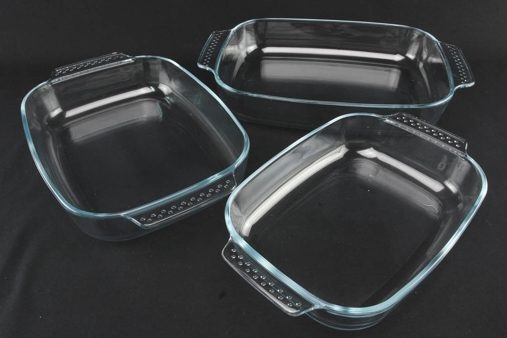 

Набор стеклянных жаропрочных противней (3 шт.)