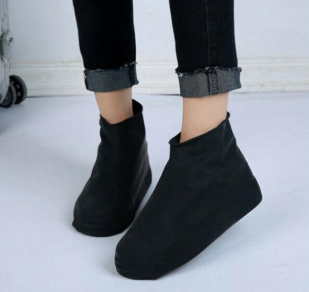 

Бахилы-носки (размер M) латексные водонепроницаемые на обувь. Черные