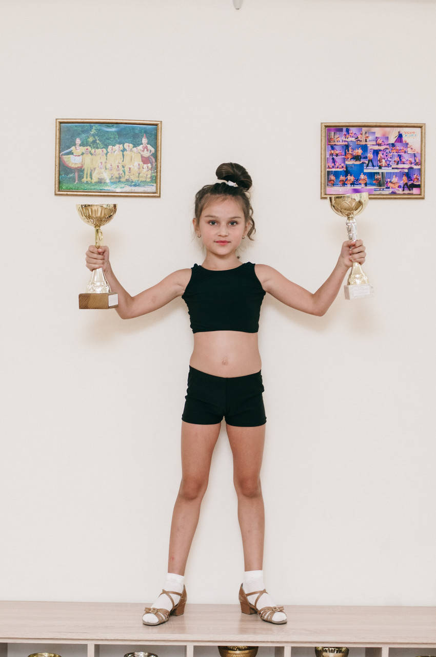 

Короткий топ для тренировок Модель - Т 1