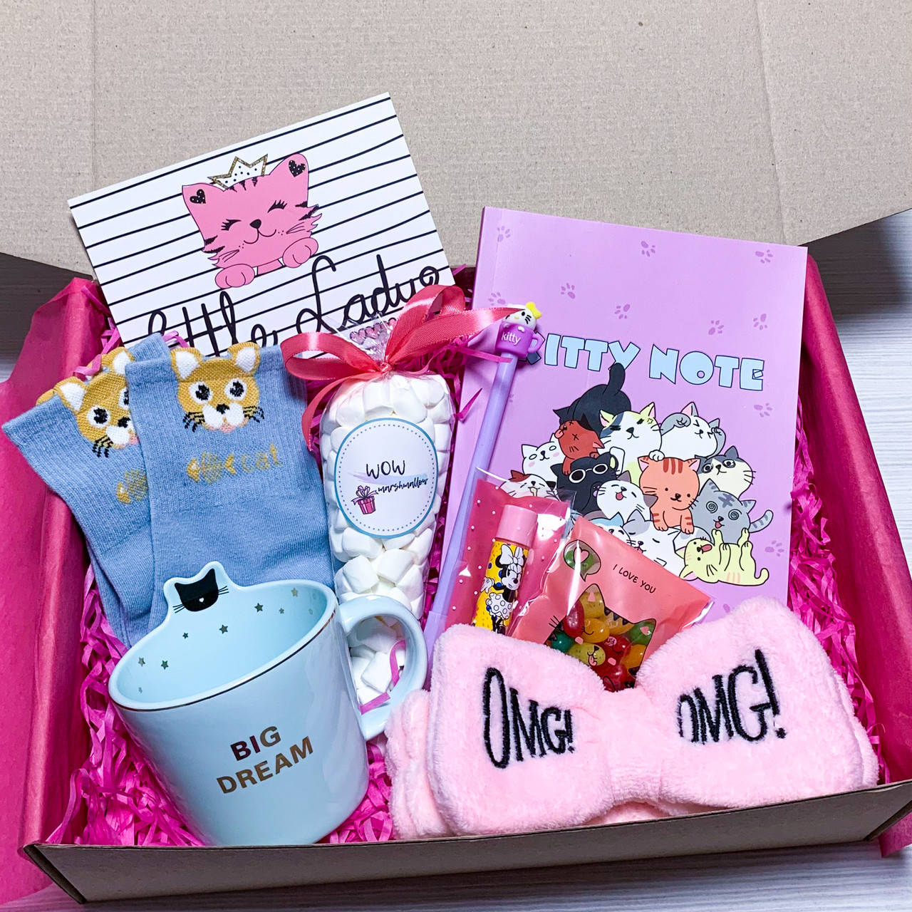 

Подарочный бокс для девушки девочки Wow Boxes "Cat Box № 6"