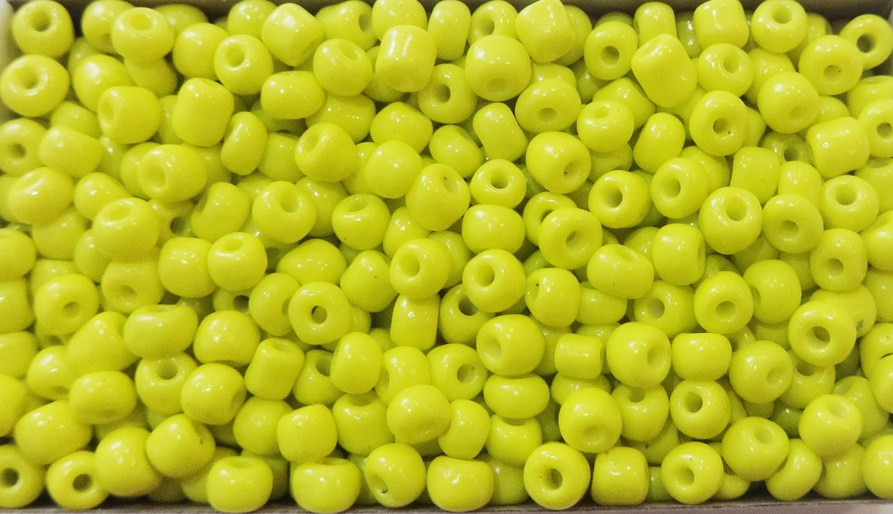 

Бисер средний 50 гр цветной №20