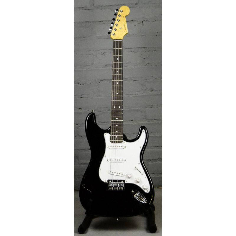

Электрогитара SQUIER by FENDER MM STRAT HT BLACK, Черный
