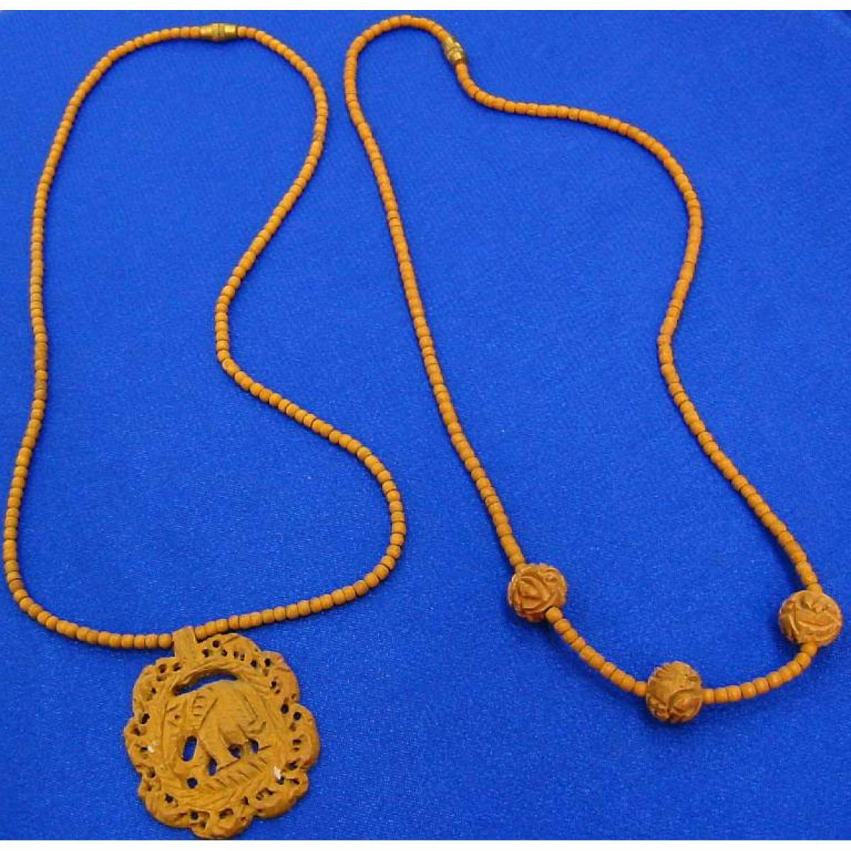 

Бусы сандал