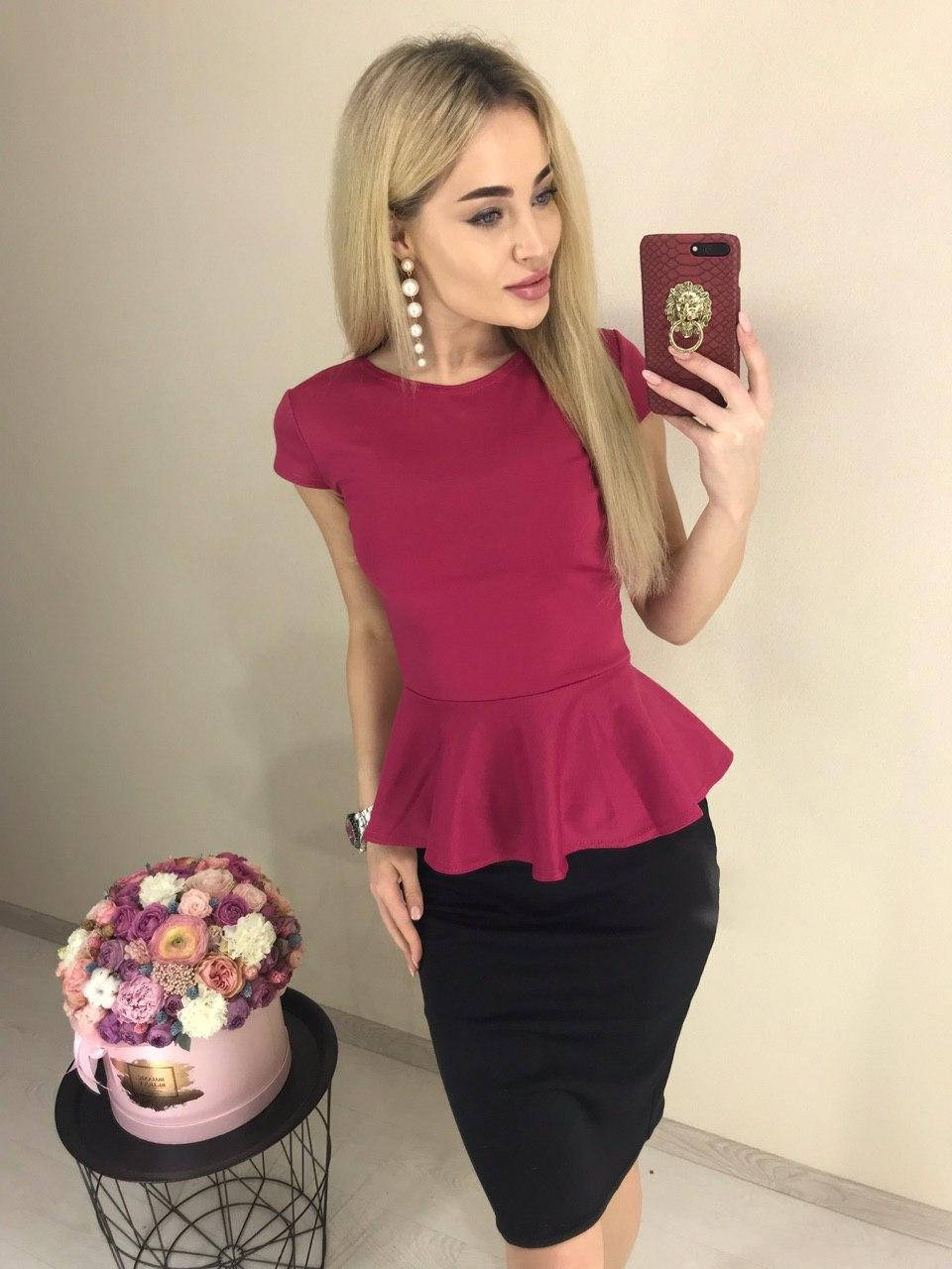 

Костюм юбка карандаш с блузой баска VN3205