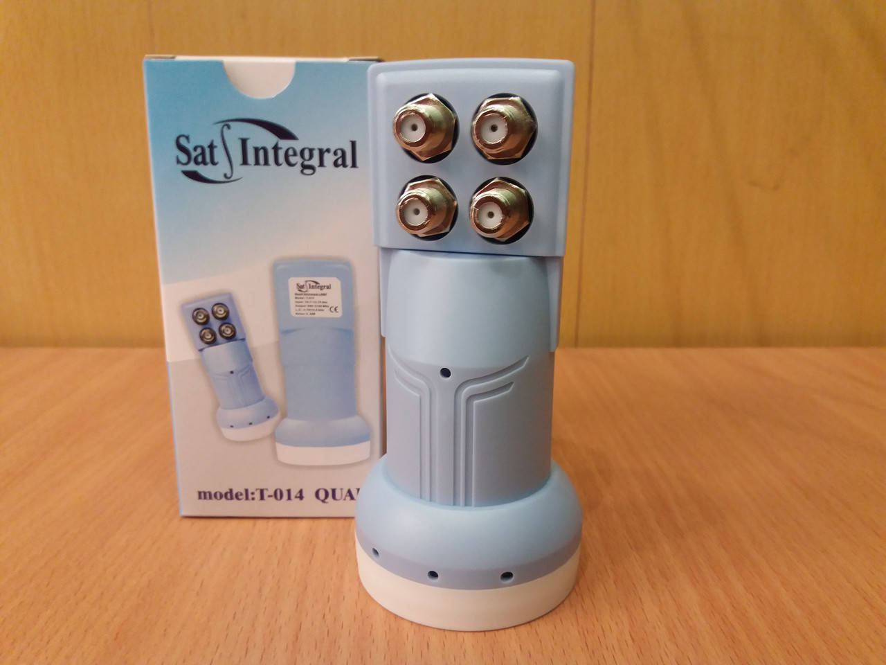 

Конвертер Sat-Integral T-014 QUAD