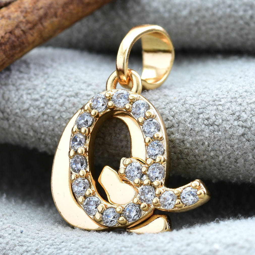 

Кулон Xuping Буквы для цепочки до 3 мм 80195 Q размер 17х12 мм белые фианиты позолота 18К