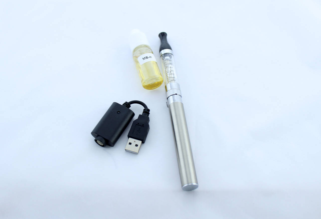 

Электронная сигарета EGO CE6 650mA +OIL s, Разные цвета