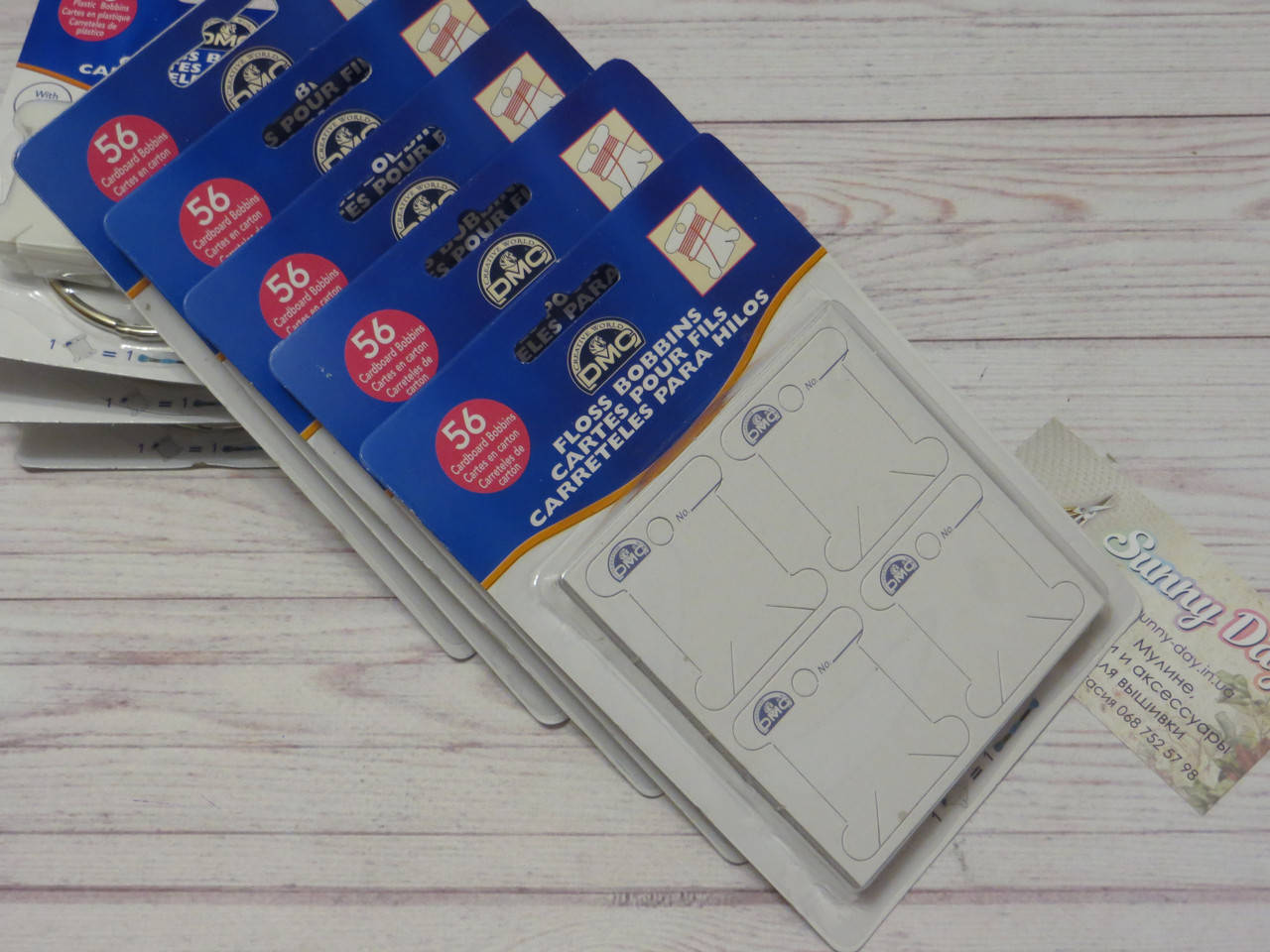 

Бобинки картонные DMC