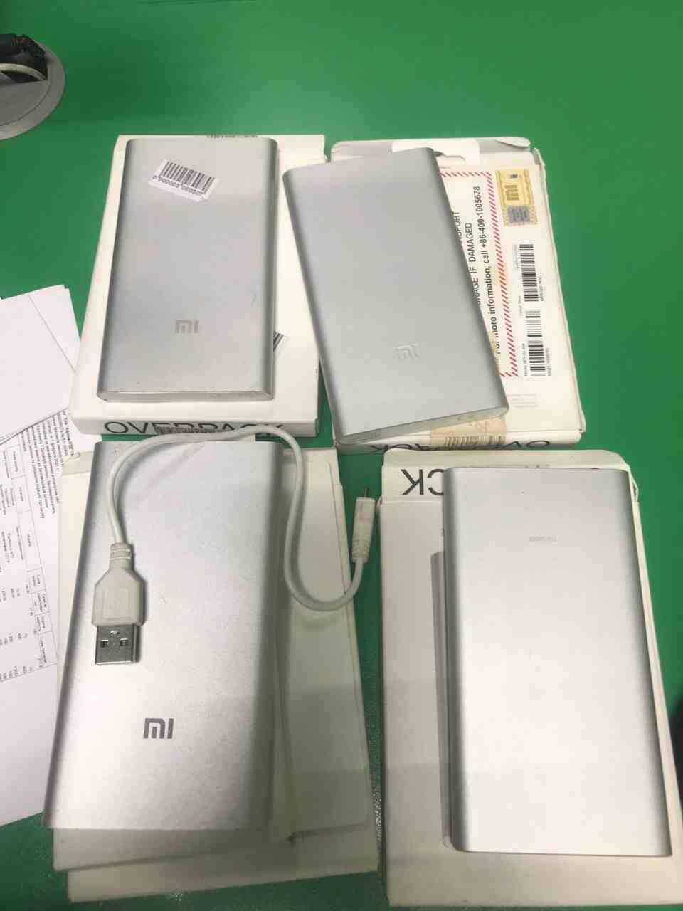 

Универсальный внешний аккумулятор повербанк Б/У Xiaomi Mi Power Bank 5000 mAh
