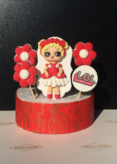 

Украшение на торт кукола ЛОЛ "Красная", Красный