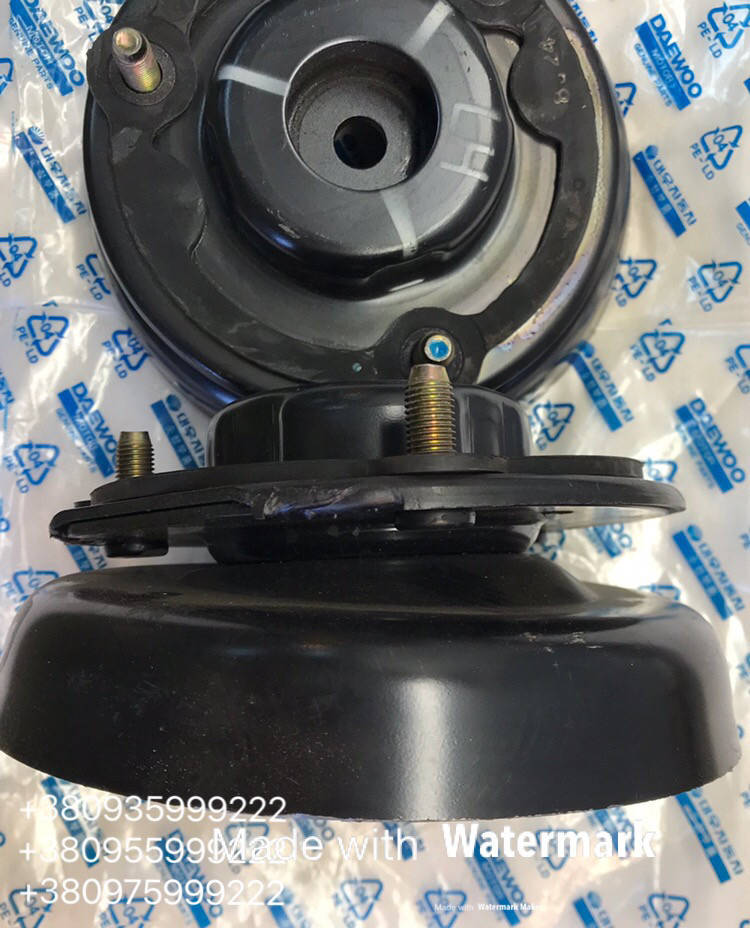 

Опора амортизатора задняя левая Леганза 96243958 (Korea)