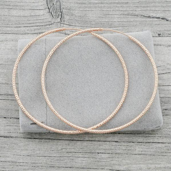 

Серьги Xuping кольца большие 23312 размер 65х2 мм вес 9.4 г позолота РО