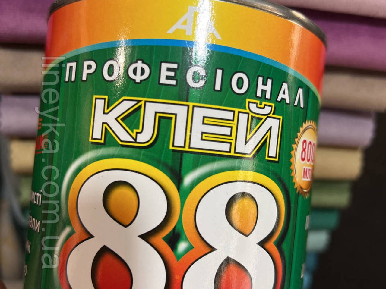

Мебельный клей 88 на разлив для поролона и тканей,кожи Польша 800 мл/банка
