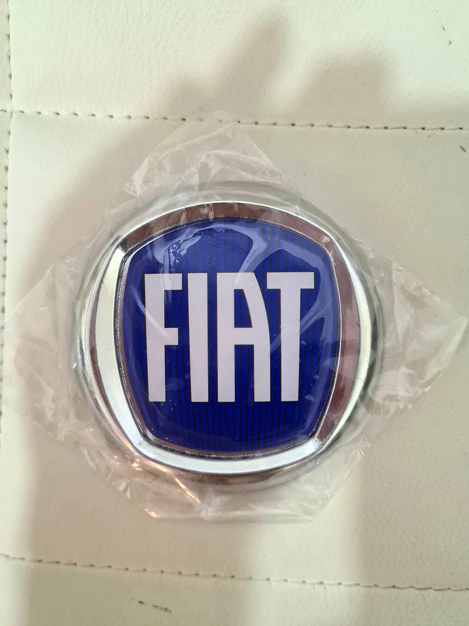 

Эмблема значок на капот, багажник Fiat Doblo Albea,Punto,Palio, Фиат Добло 95 мм синий