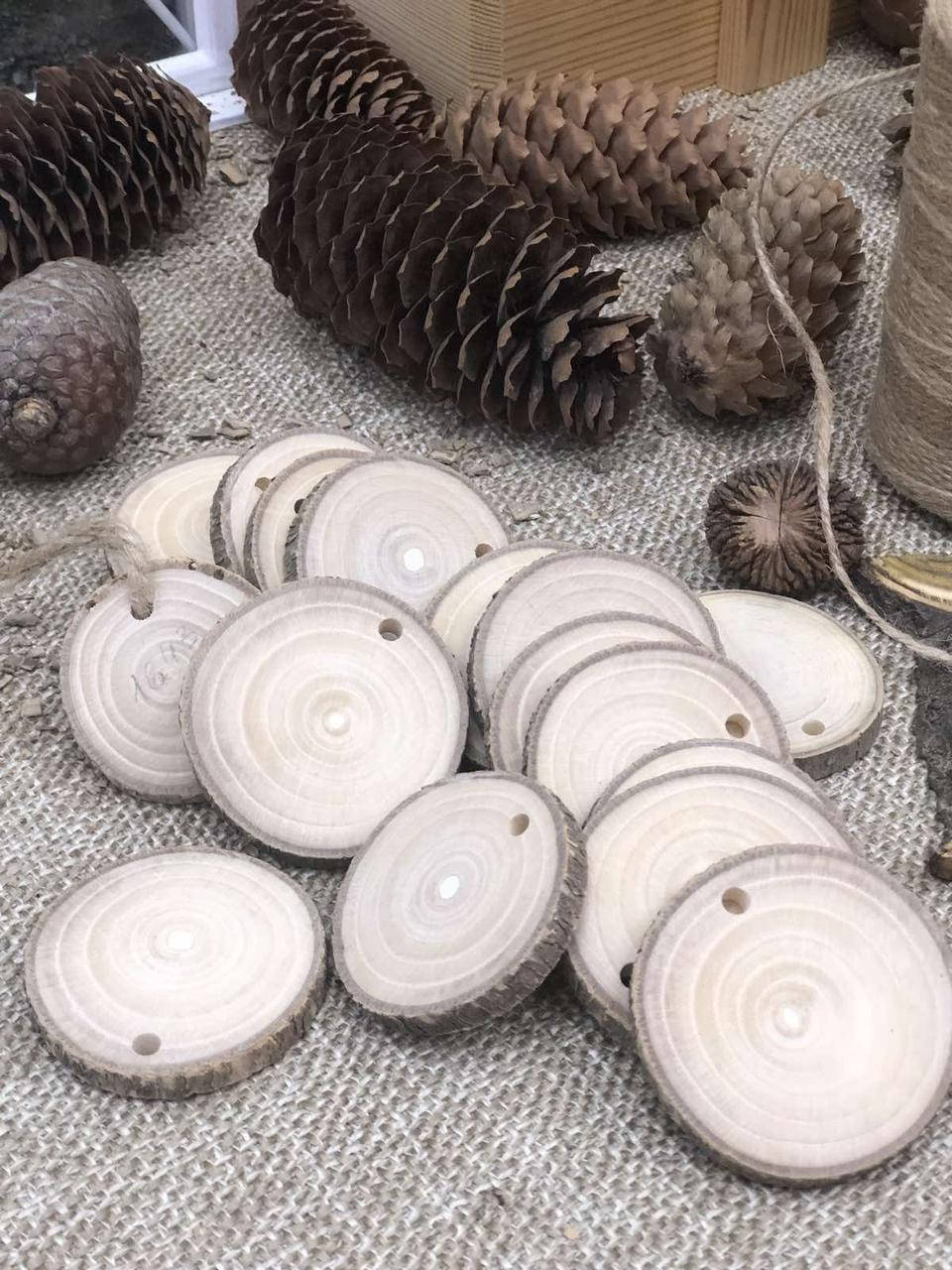 

Подвеска "Спил ясеня 4-5 см с отверстием" толщиной 5мм