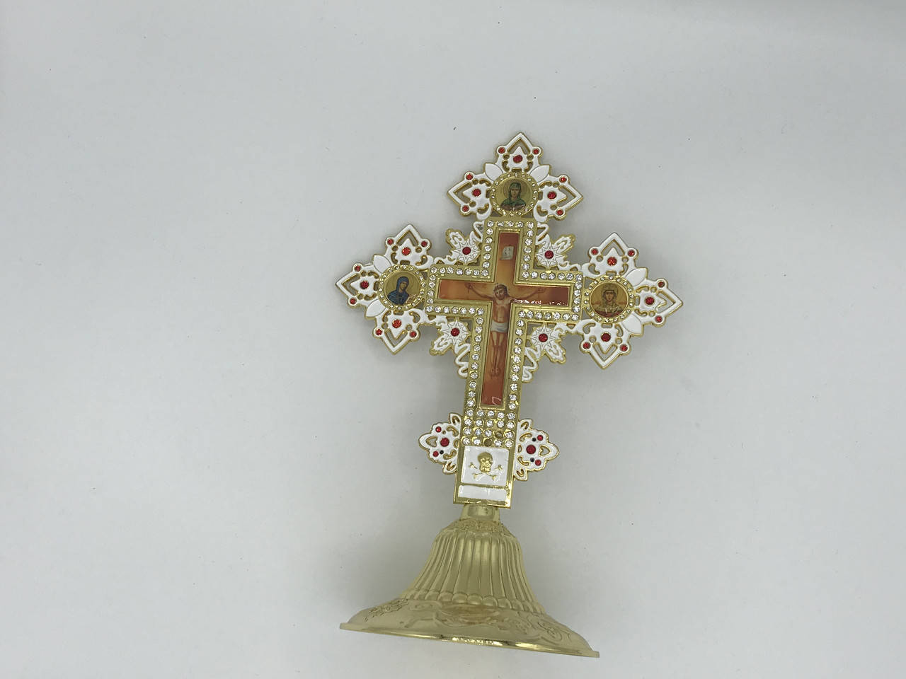 

Крест на подставке фигурный