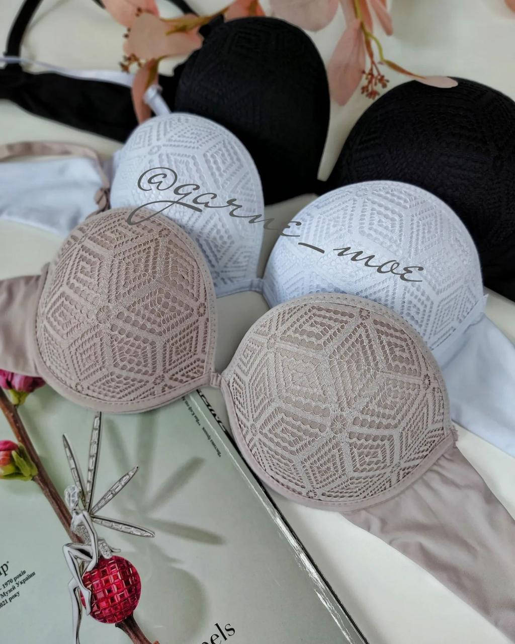 

Б9322 Жіночий бюстгальтер на тонкому поролоні, Разные цвета