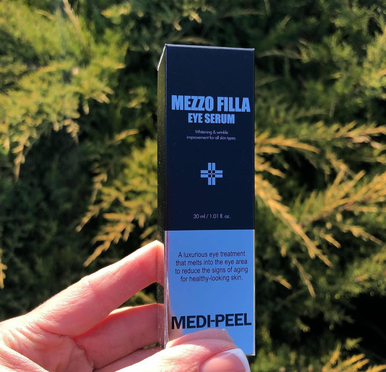 

Омолаживающая пептидная сыворотка для век MEDI-PEEL Mezzo Filla Eye Serum