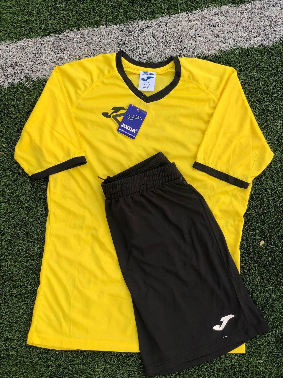 

Футбольная форма Joma желтая футболка и шорты Джума