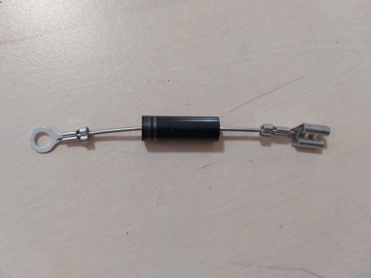 

Диод T4512 (2SL4512) 12KV 450MA СВЧ с клеммами - 9197022956