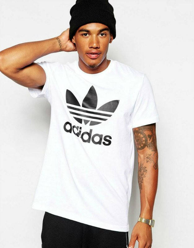 

Футболка Adidas