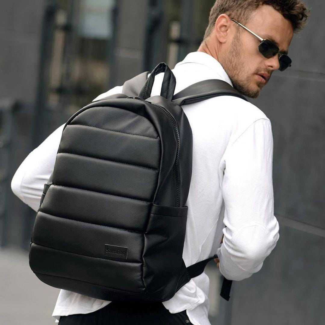 

Рюкзак кожаный мужской с отделением для ноутбука LINER черный городской