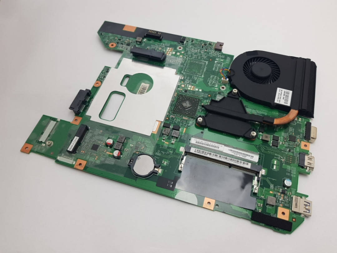 

Материнская плата Lenovo B575 UMA E1-1200 90001868 Новая оригинал (100% рабочая)