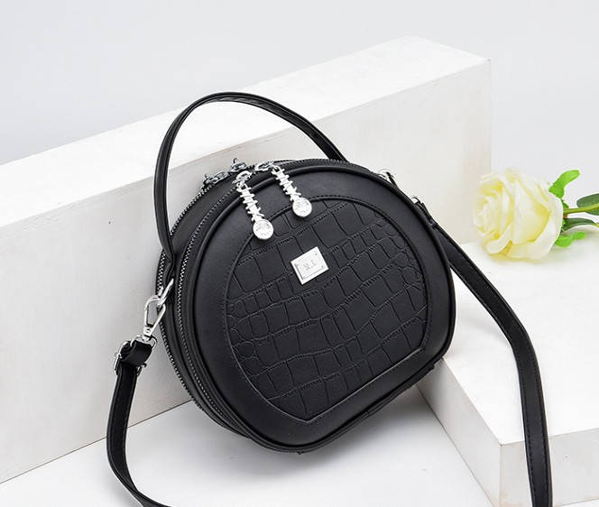 

Сумка женская круглая в стиле Prada маленькая, мини сумочка для девушки Прада Черный