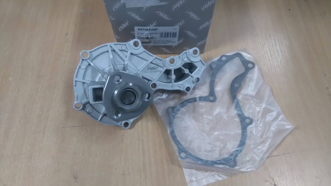 

Водяной насос (помпа) VW Transporter T4 1.9, VW GOLF I-IV, AUDI 1.5-2.0 "RIDER" RD.150165430