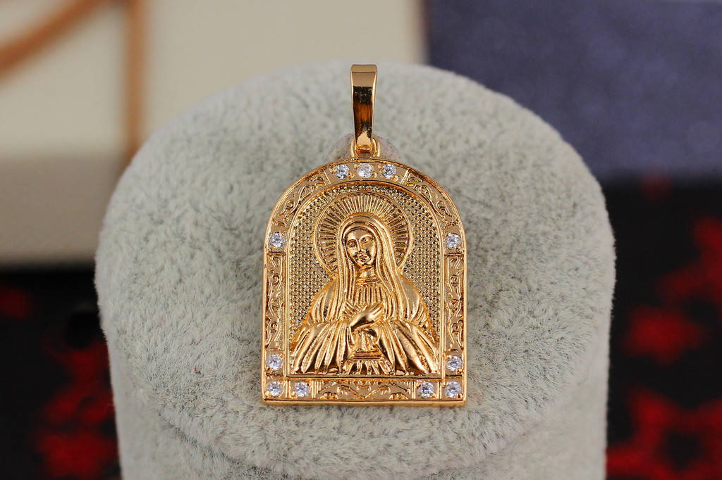 

Ладанка Xuping Jewelry арка с камнями Дева Мария 2,5 см золотистая