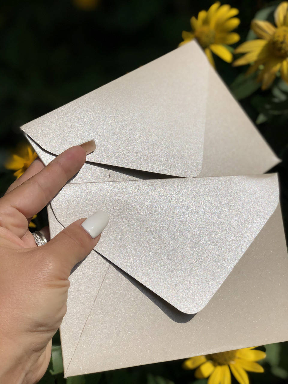 

Дизайнерский конверт картонный С6 клапан на магните, шампань, Бежевый