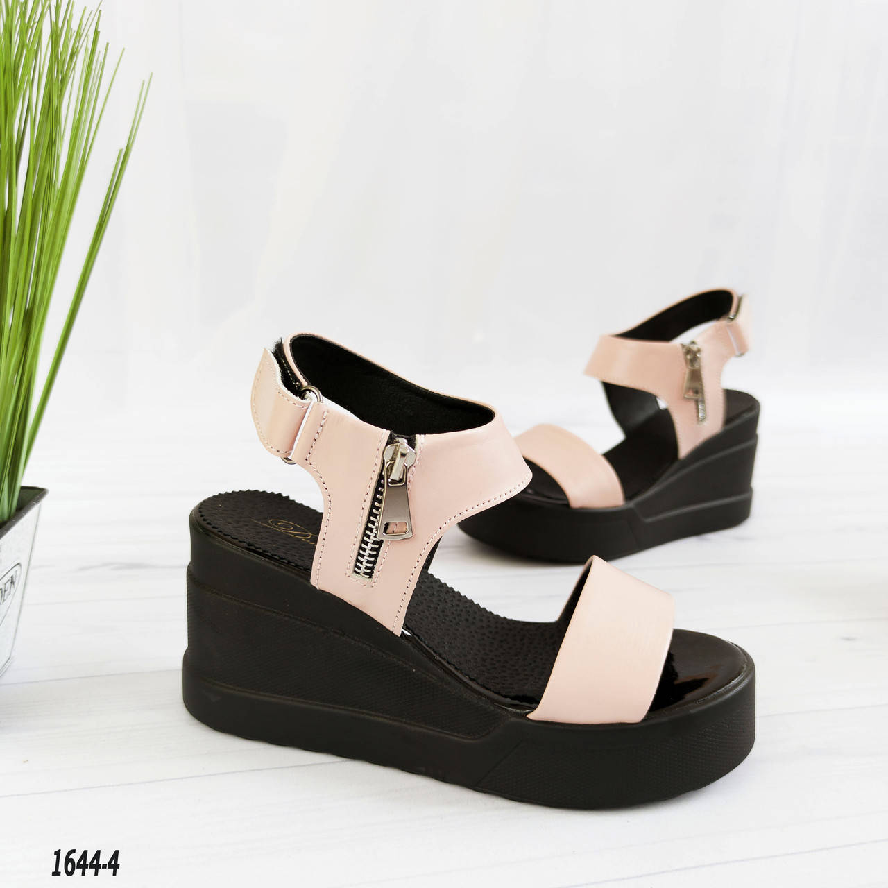 

Босоножки сабо кожаные женские на танкетке Цвет пудра Летние из натуральной кожи Размеры 40 41