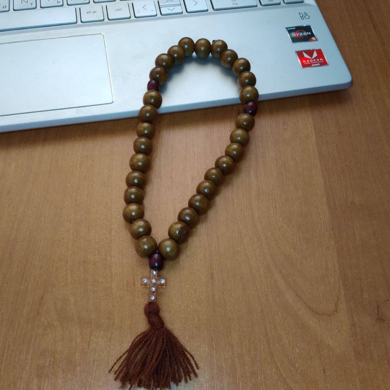 

Четки большие с крестом на 33 бусины, Разные цвета