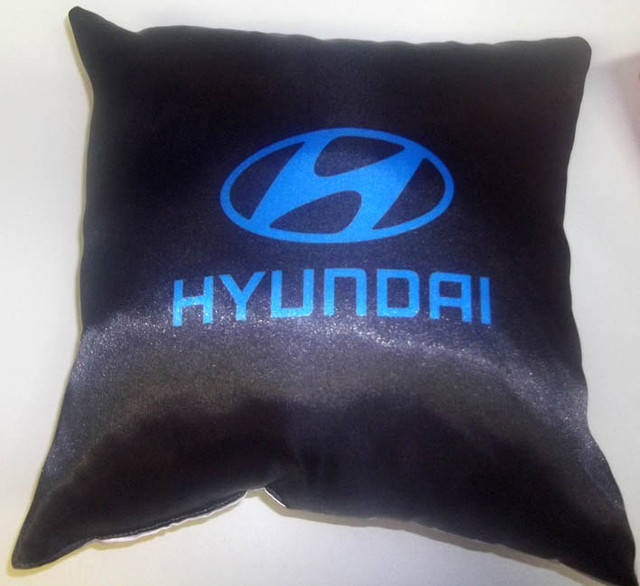 

Фото на подушке, пошив наволочек с логотипом и фото