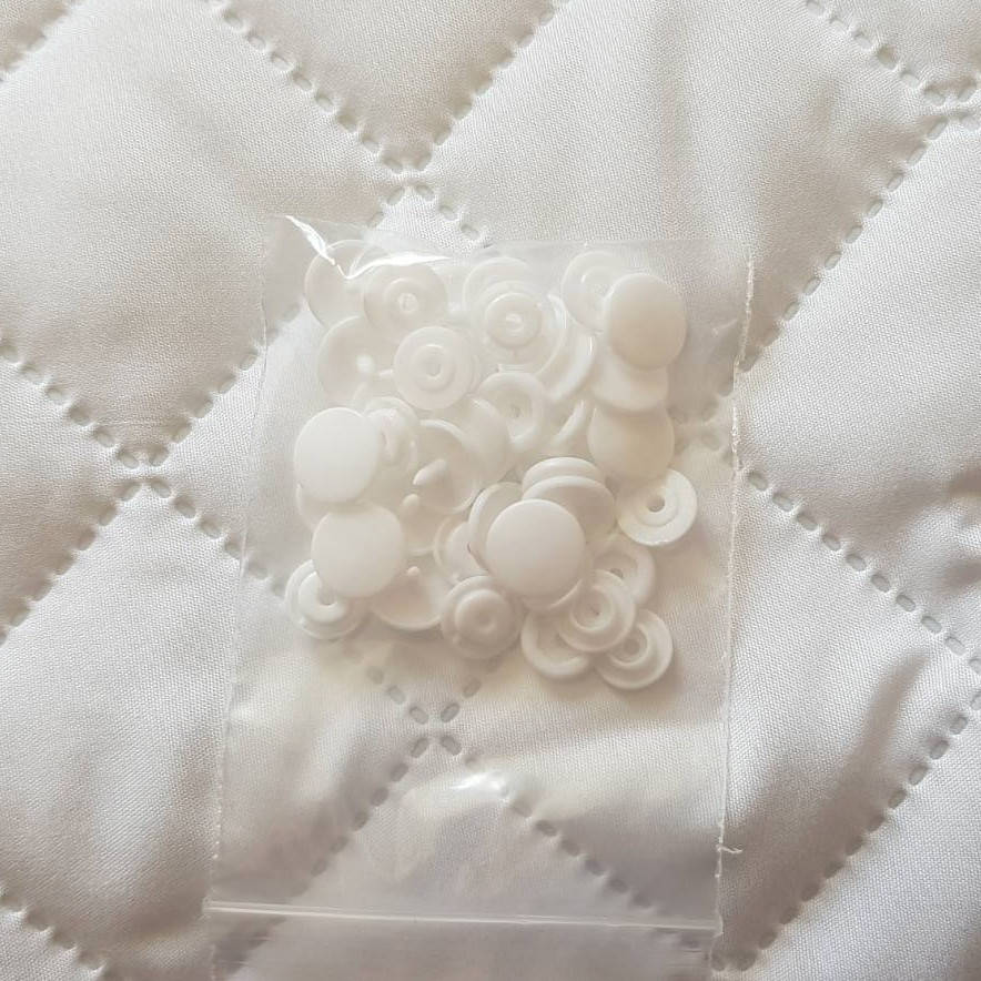 

Кнопка пробивная Iev-Style BR06T5D12M пластиковая Т5 12мм - белая - 10 шт (T2706030)