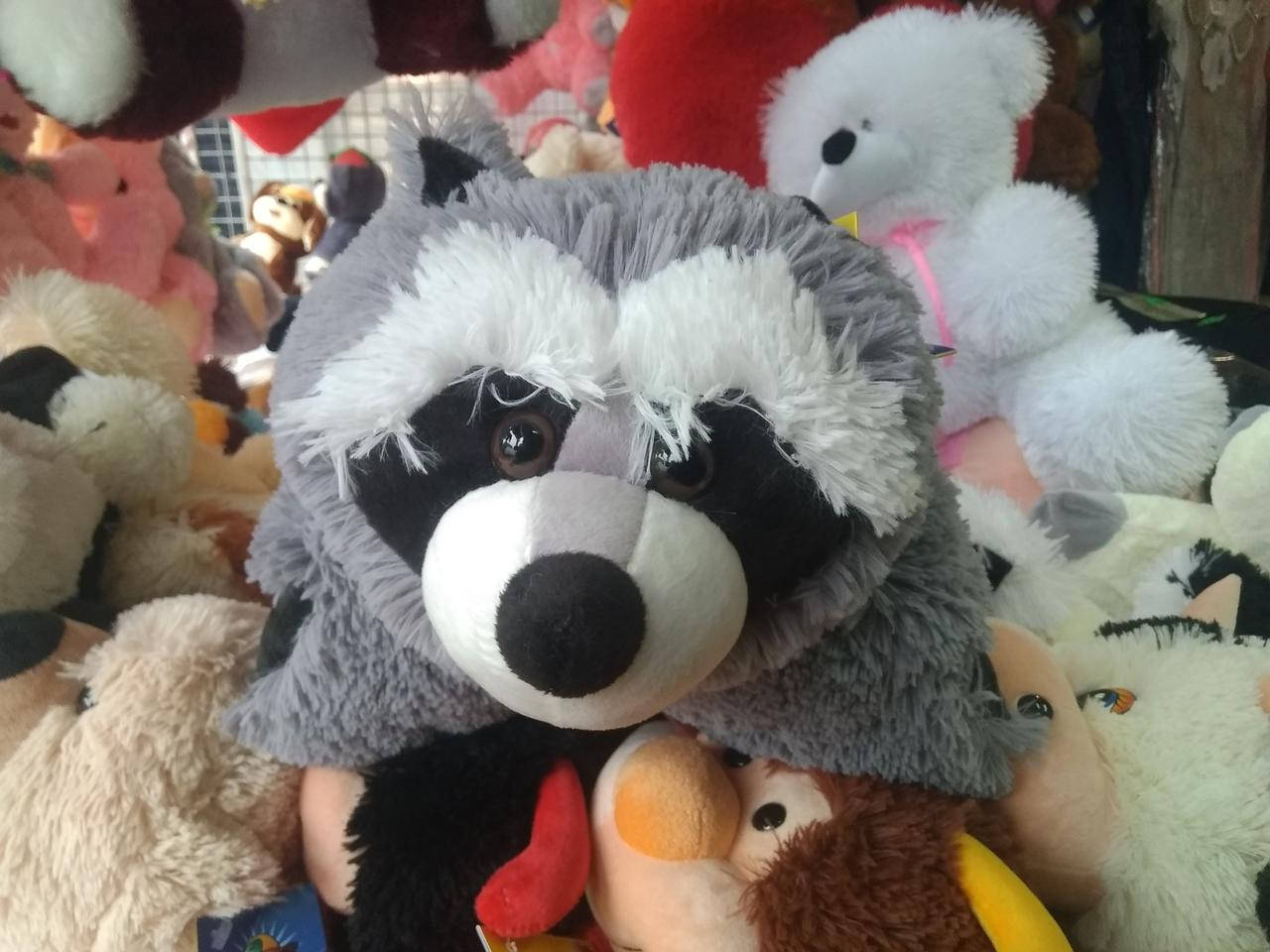 

Мягкая игрушка подушка Енот 43х43 см