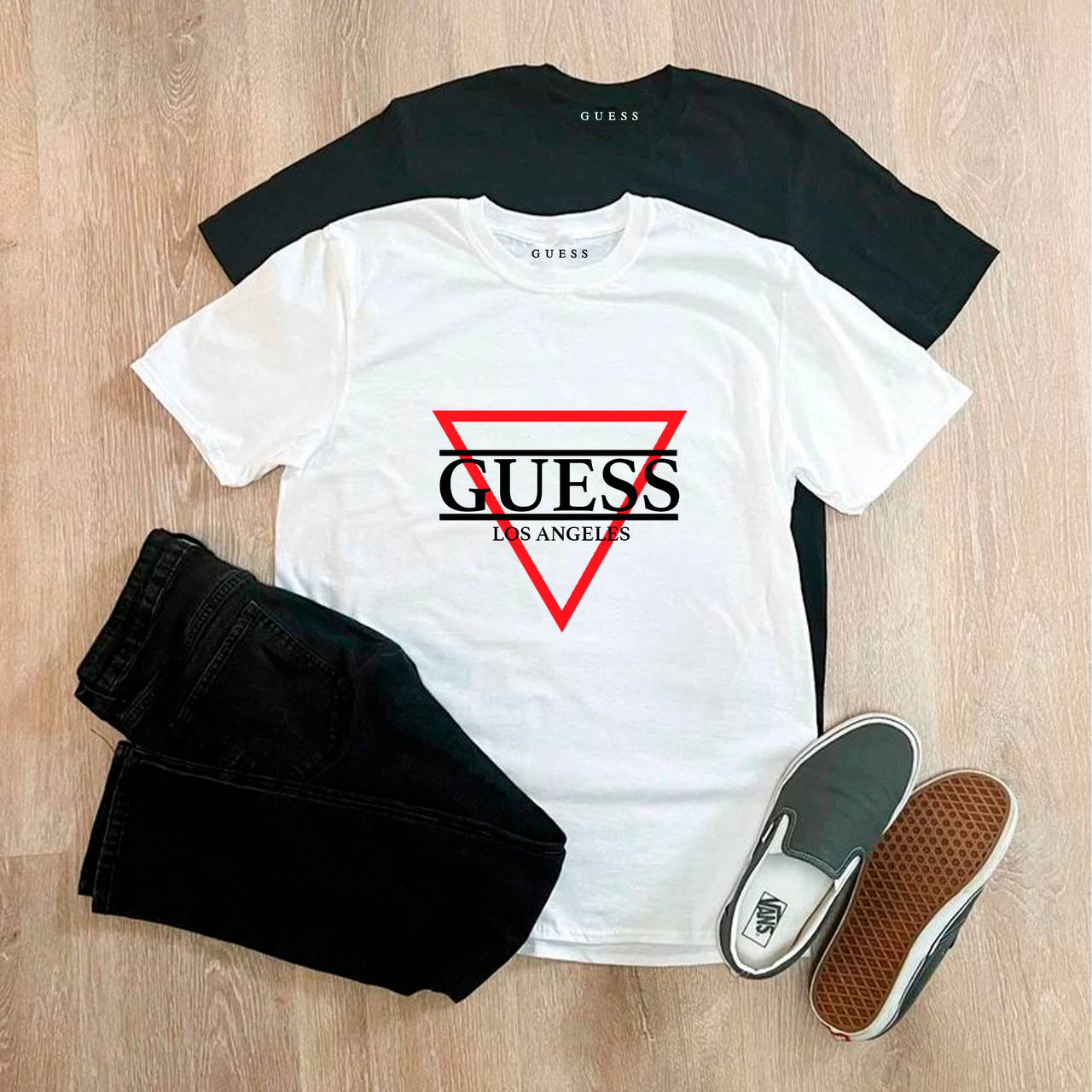 

Женская футболка Guess Гесс Белая, Белый