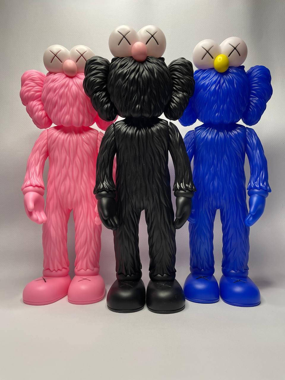 

KAWS BFF коллекционная фигурка