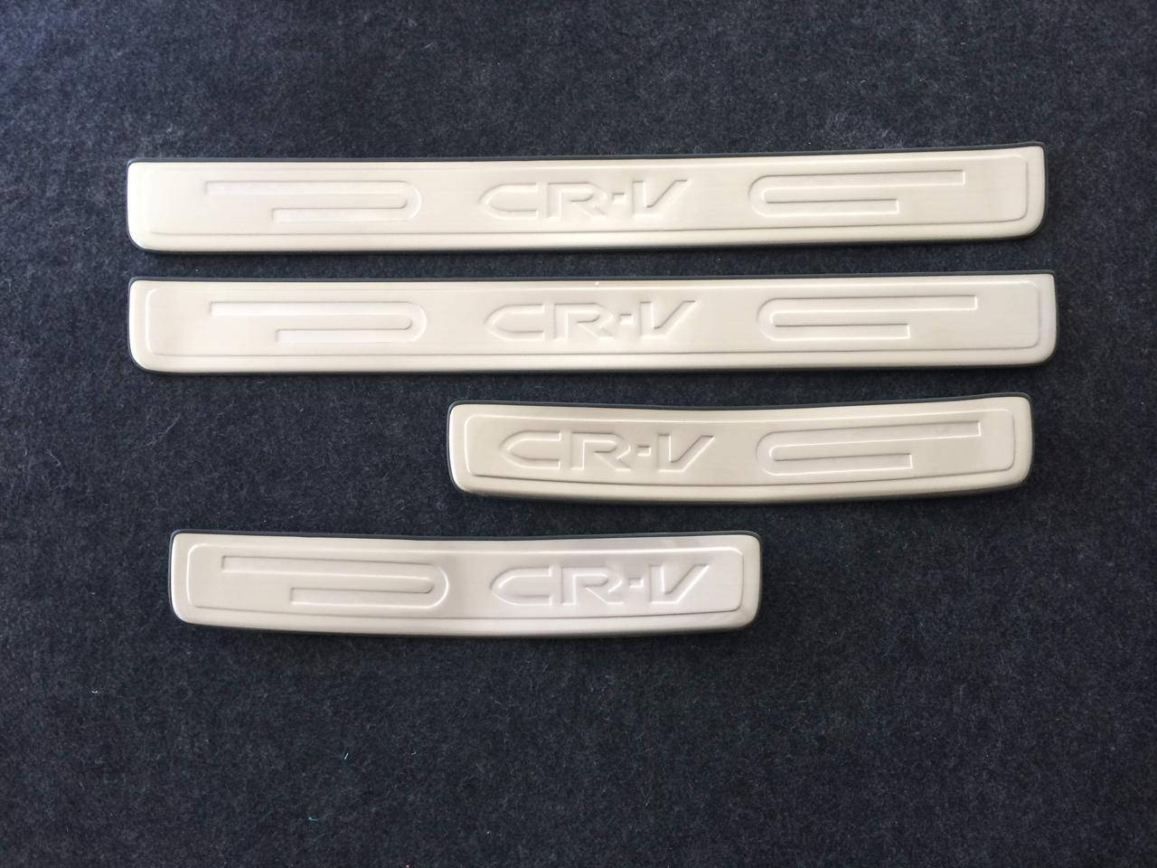 

Накладки на пороги Honda CR-V 2007-2012