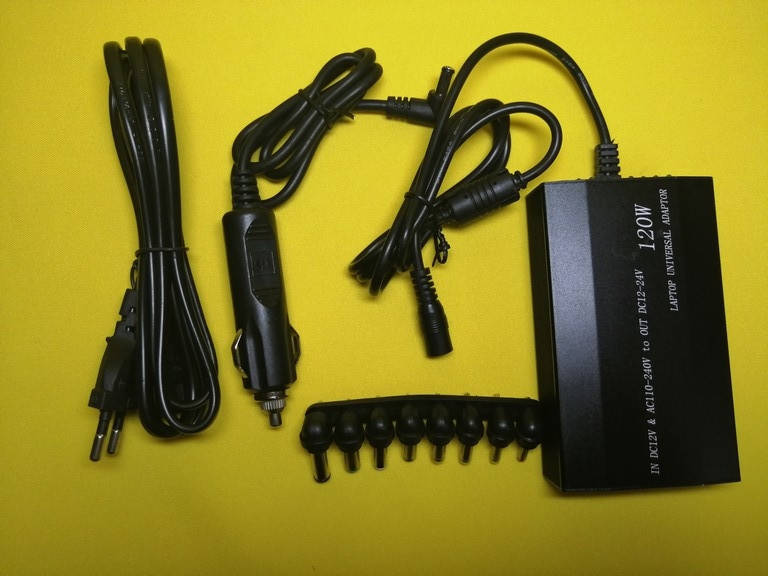 

Универсальная зарядка для ноутбука 120W + Кабель для машины в подарок!
