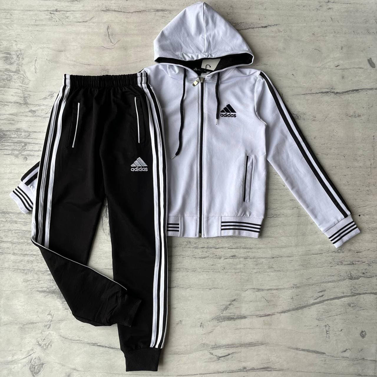 

Спортивный костюм на мальчика подростка в стиле Adidas 15. Размер 128 см 152 см, 164 см, 176 см