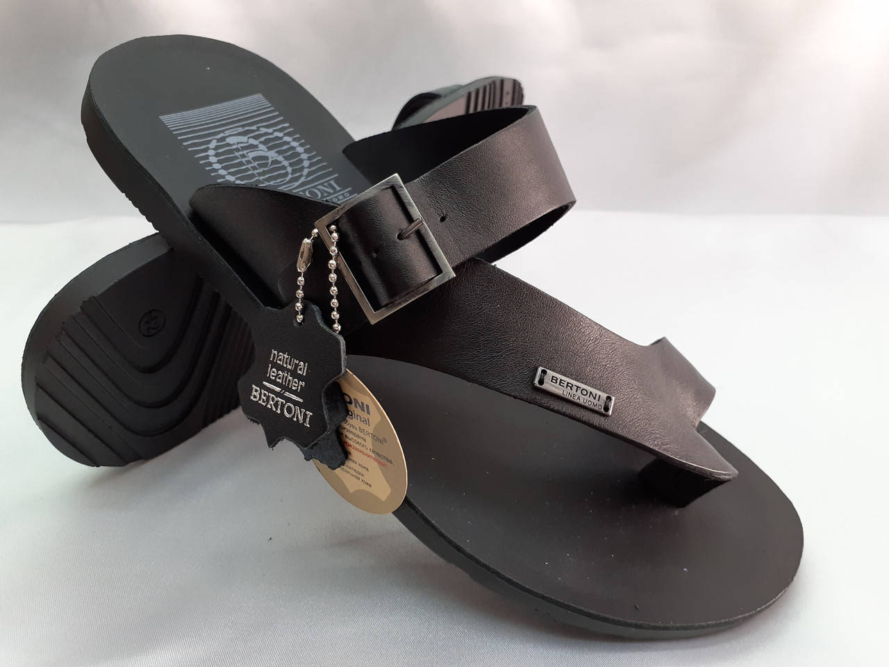

Стильные кожаные сандалии-шлёпанцы Bertoni, Черный