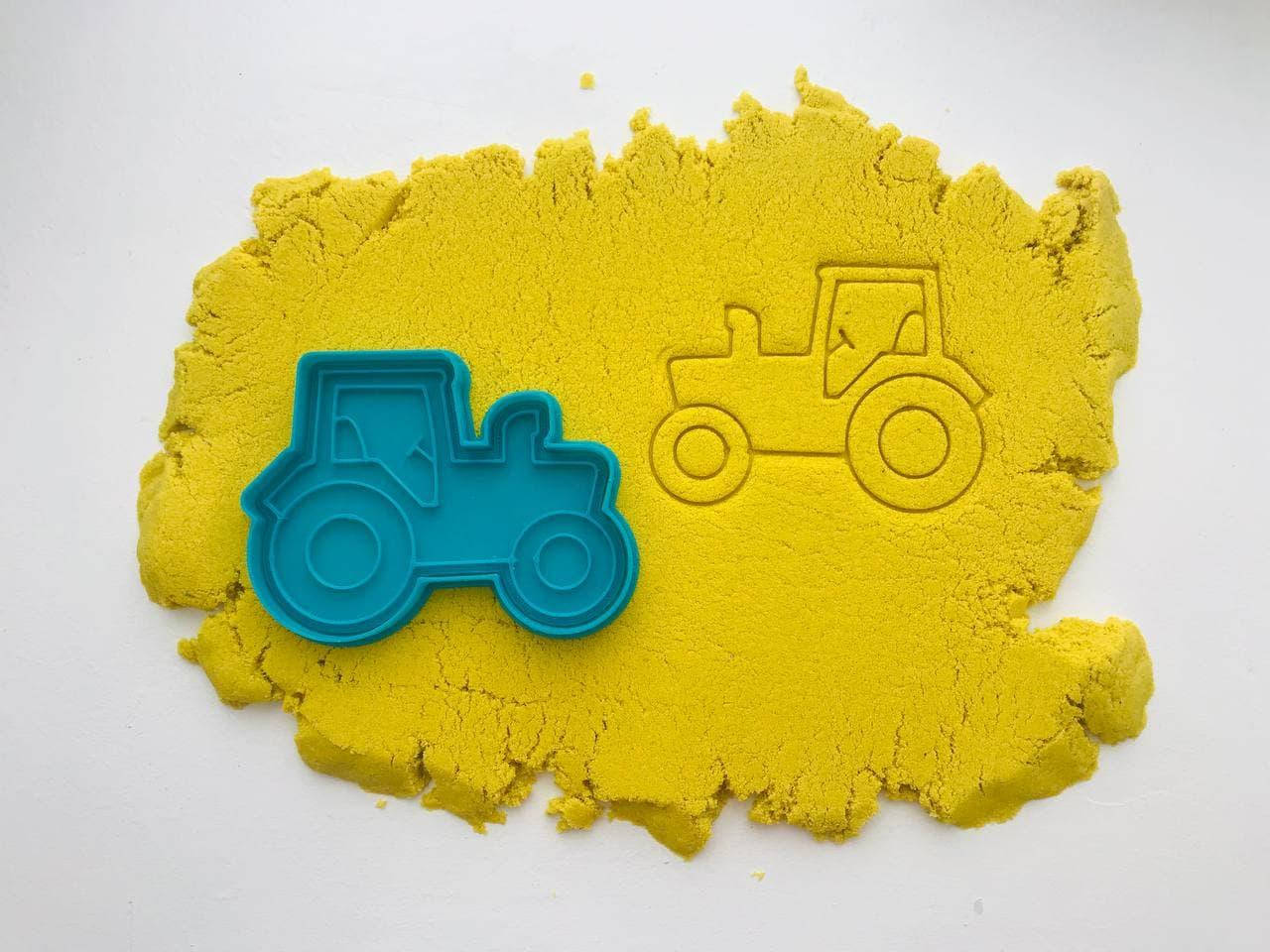 

3D формочки-вырубки для пряников "Трактор"