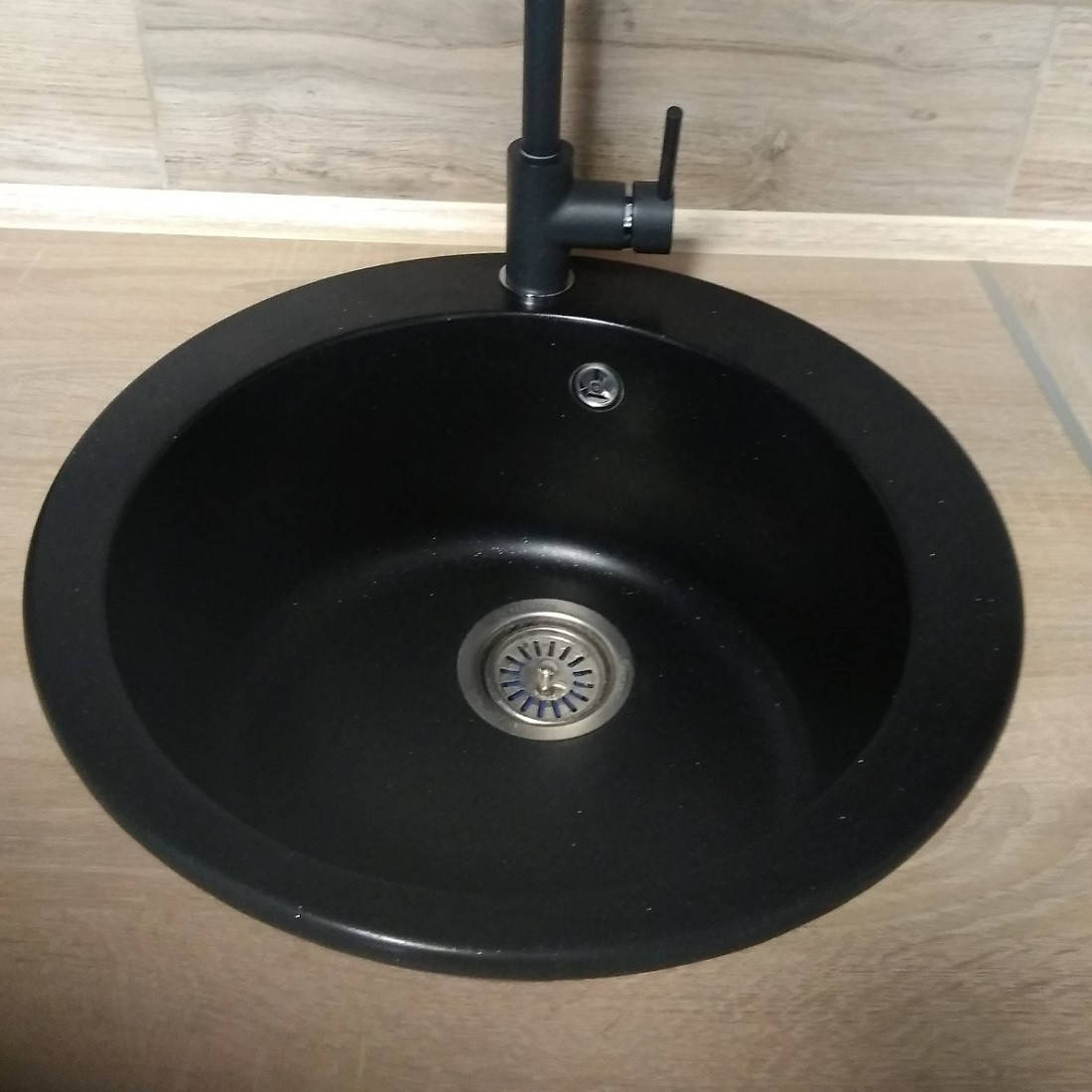 

Гранитная мойка Valetti Europe модель №7 черная 500, Черный