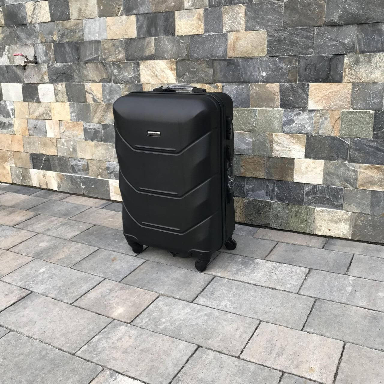 

Чемодан дорожный  Wings 147 M Черный