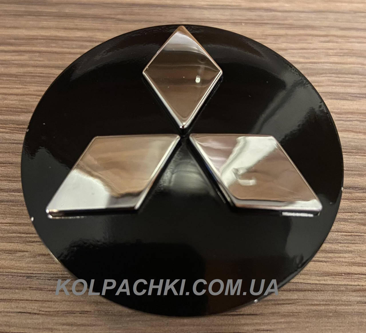 

Колпачки Mitsubishi MN103370 60мм 56 мм черные с хром логотипом