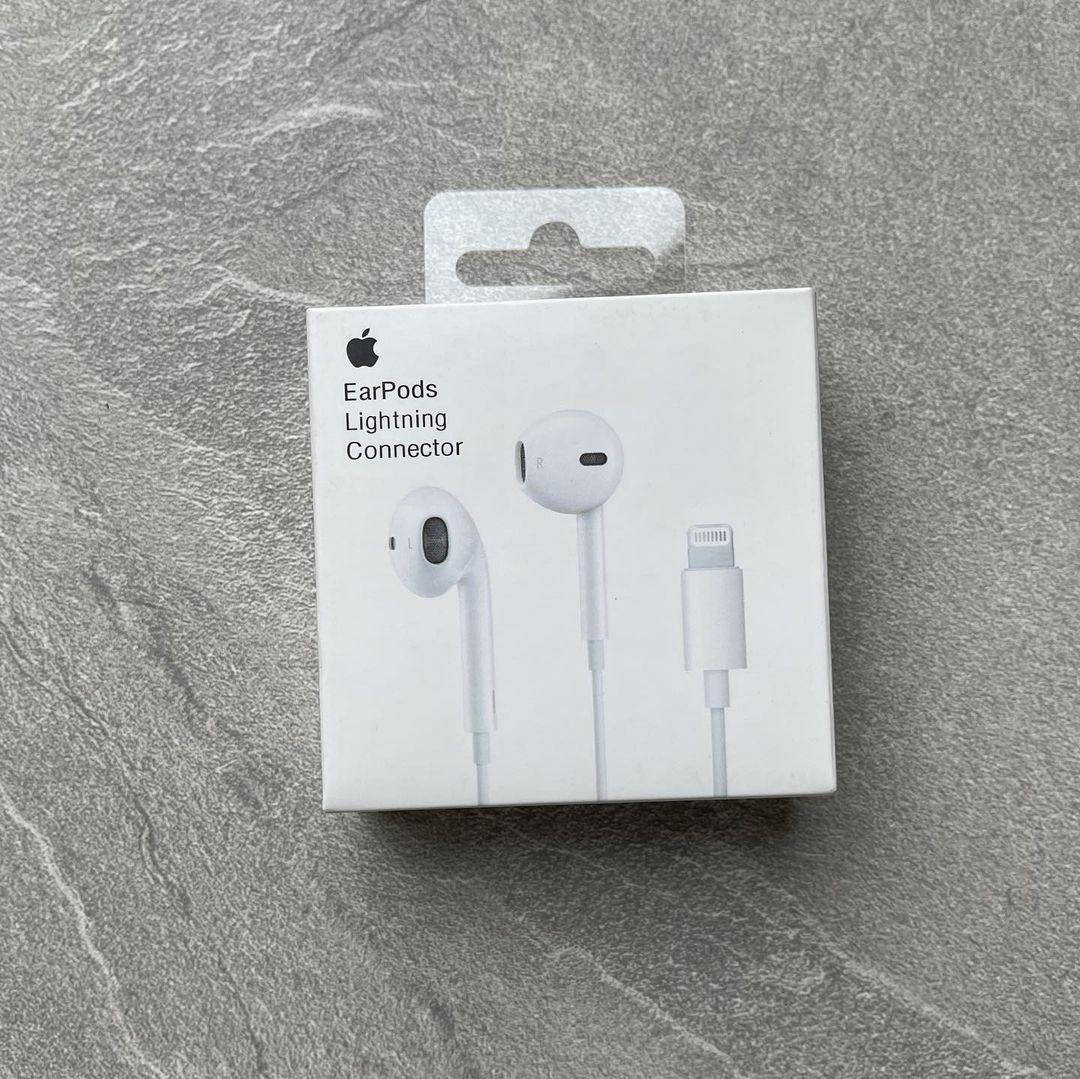 

Проводные Наушники для Iphone Apple EarPods with Lightning Connector, Белый