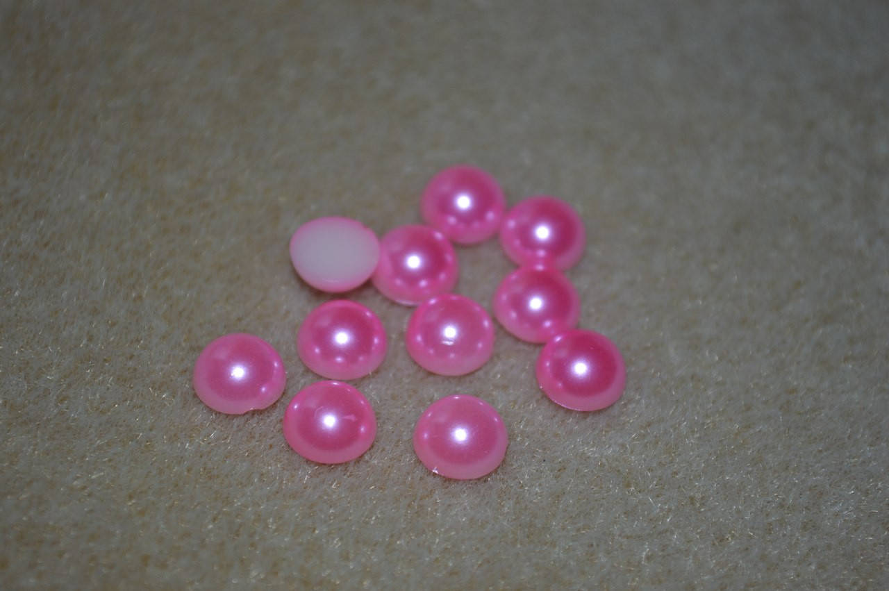 

Полубусины 8 мм.